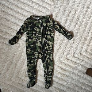 Posh Peanut Size Newborn